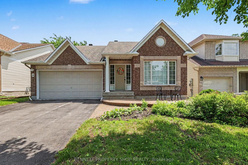 4 Burnstead Crescent, Kanata