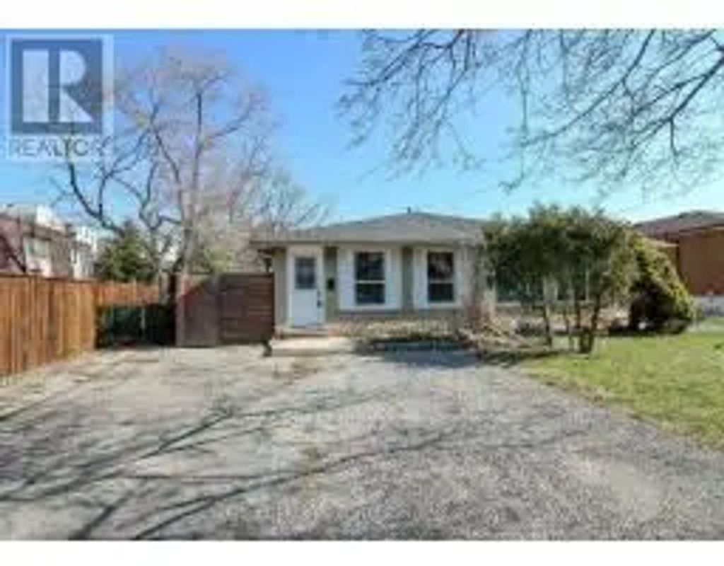 881 Lawrence Road Upper, Hamilton