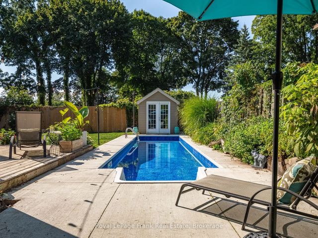 6254 Russell Street, Niagara Falls