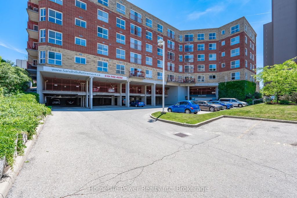 20 St George Street 107, Kitchener