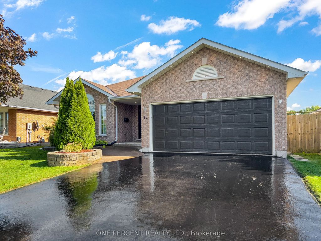 25 Hickory Grove, Belleville