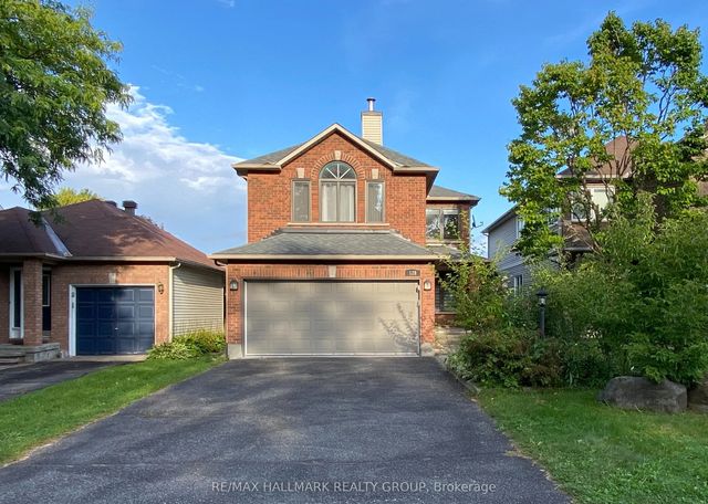128 Grenadier Way, Barrhaven