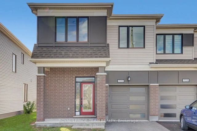 721 Megrez Way, Barrhaven