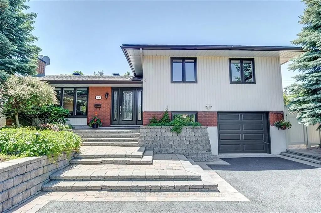 2678 Ulster Crescent, Billings Bridge - Riverside Park and Area