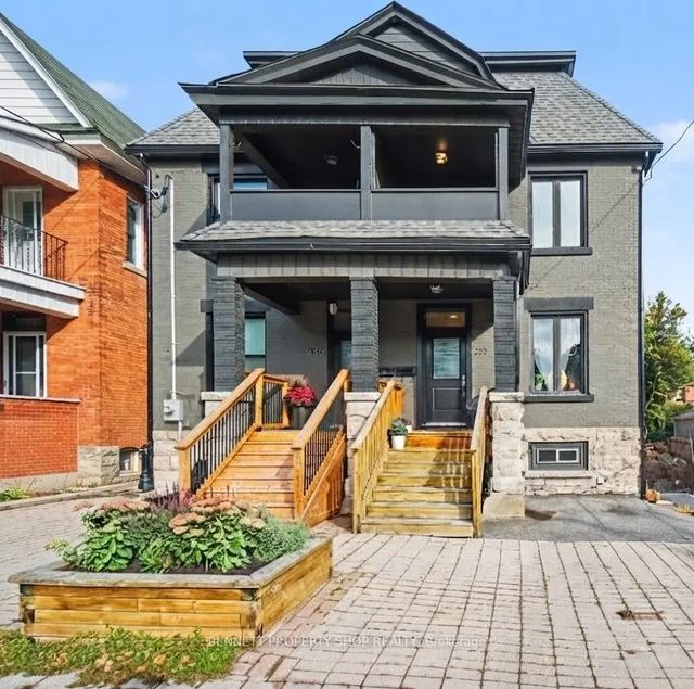 273 Arlington Avenue, Ottawa Centre