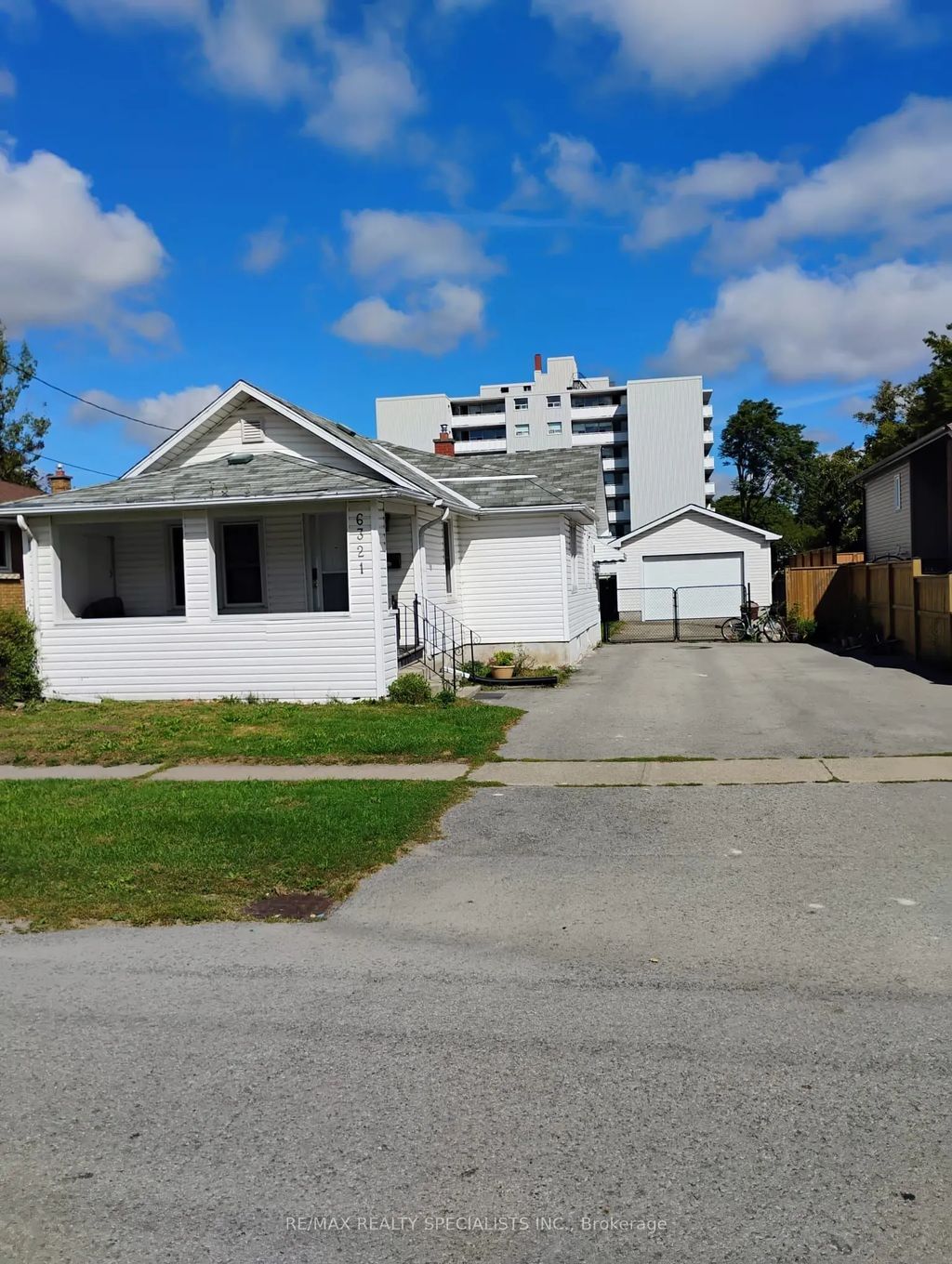 6321 Bellevue Street, Niagara Falls