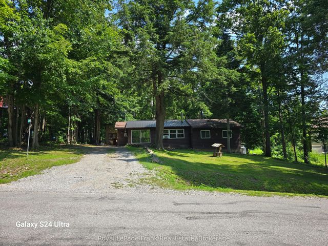 179 Northern Avenue, Trent Lakes