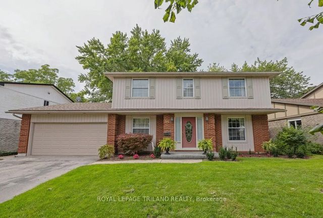 44 Spencer Crescent, London North