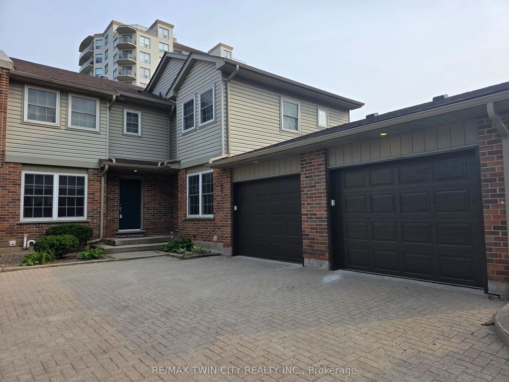 250 Keats Way 6, Waterloo