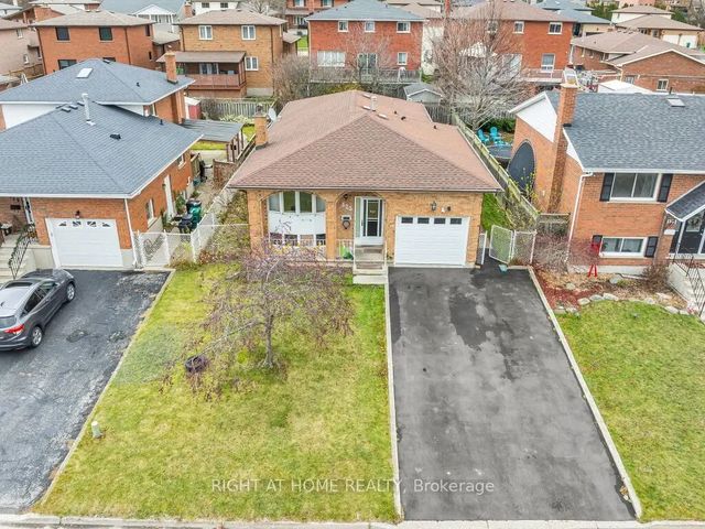 125 Stonyburn Crescent, Cambridge