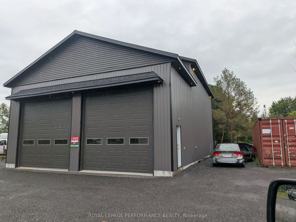 6215 165 Avenue, South Glengarry