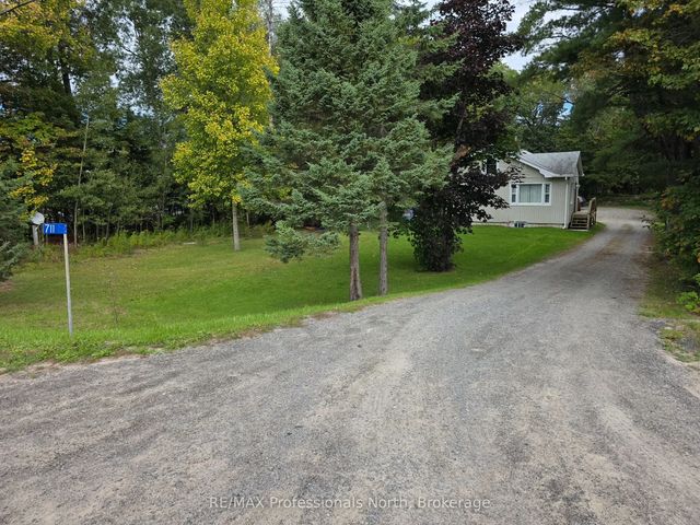 711 Muskoka 3 Road N, Huntsville