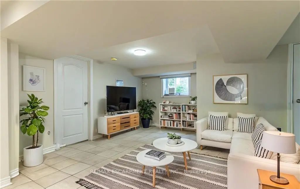 609 Mohawk Road E 2, Hamilton