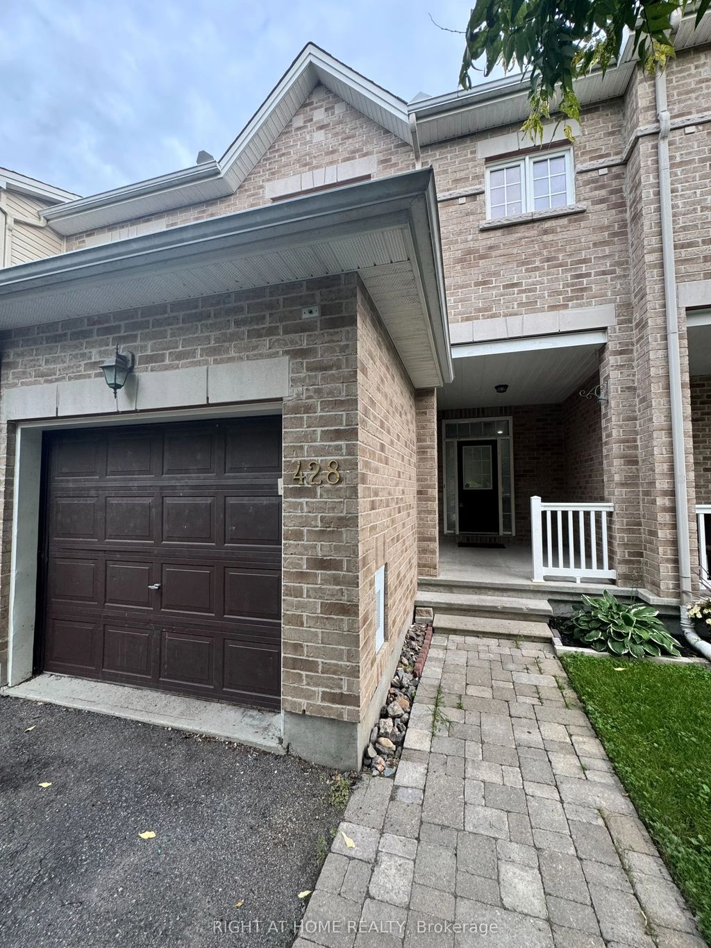 428 Foxhall Way, Kanata