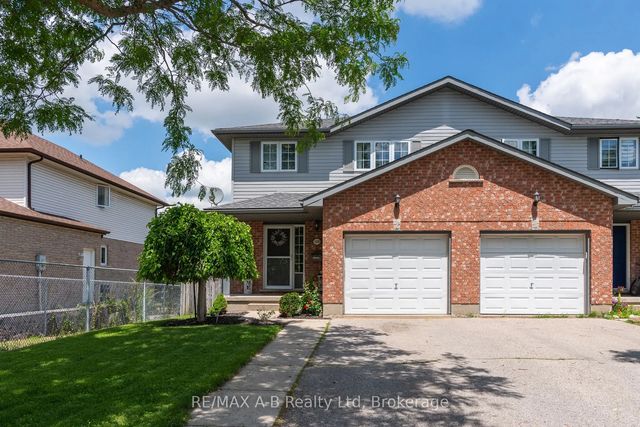 108 Walsh Crescent, Stratford