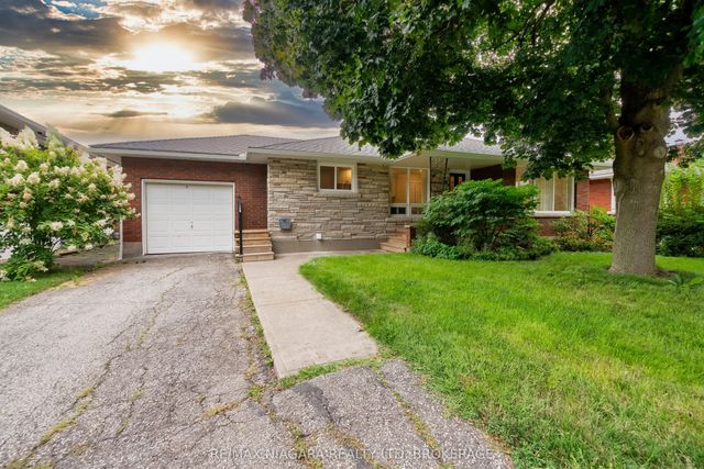 15 Springbank Drive, St. Catharines