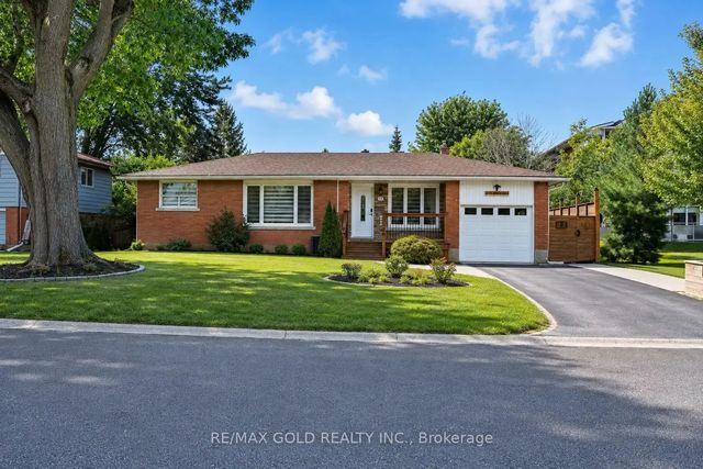 16 Braden Avenue, Welland