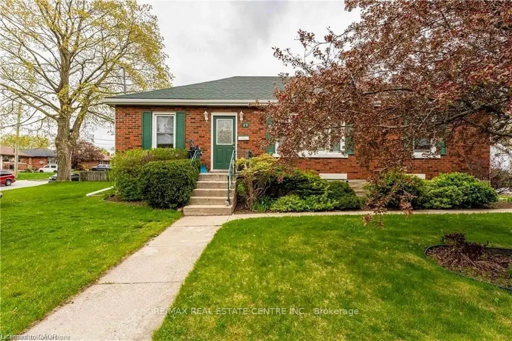 89 Elgin Street N, Cambridge