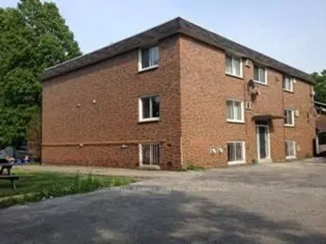 825 Louis Avenue 1-11, Windsor