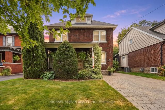 33 Tuxedo Avenue S, Hamilton