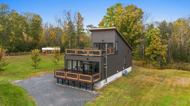 4210 Scotch Line Road, Tay Valley