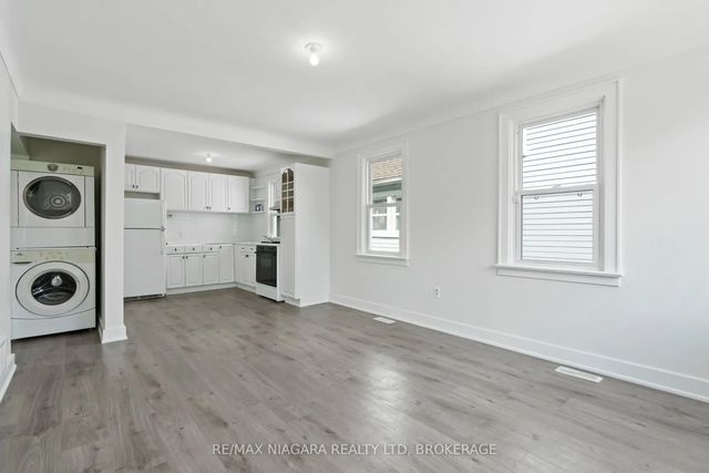 9 Prince Street (main Level), St. Catharines