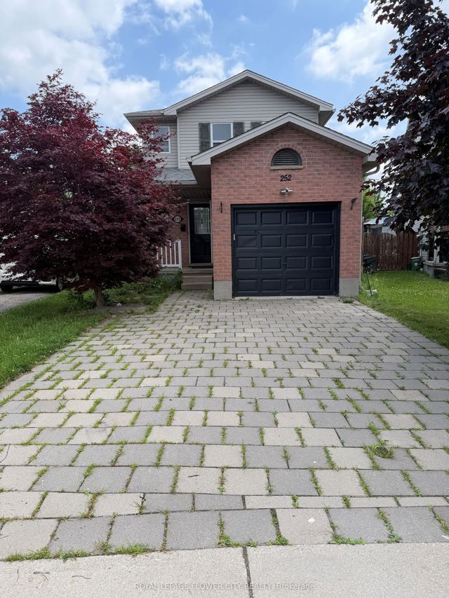 252 Simpson Crescent, London East