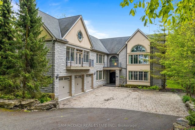 839 E Lakeshore Road, Port Colborne