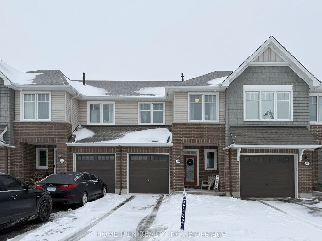 555 Jackdaw Avenue, Barrhaven