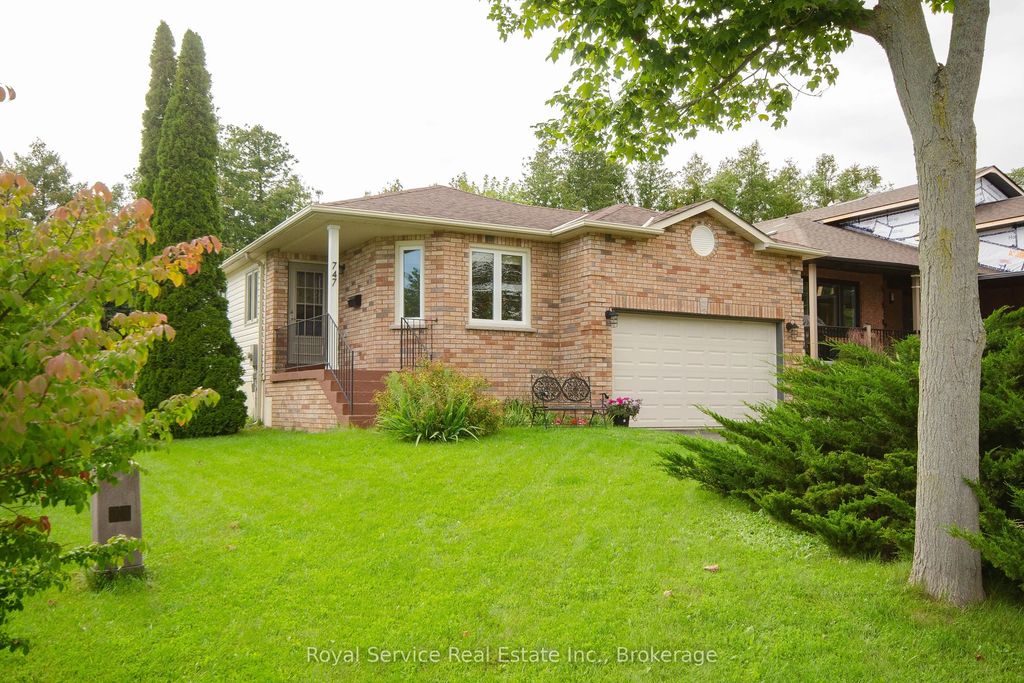 747 Greer Crescent, Cobourg