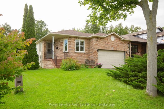 747 Greer Crescent, Cobourg