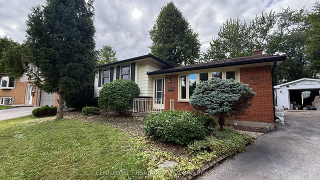 80 Rollscourt Place, London North