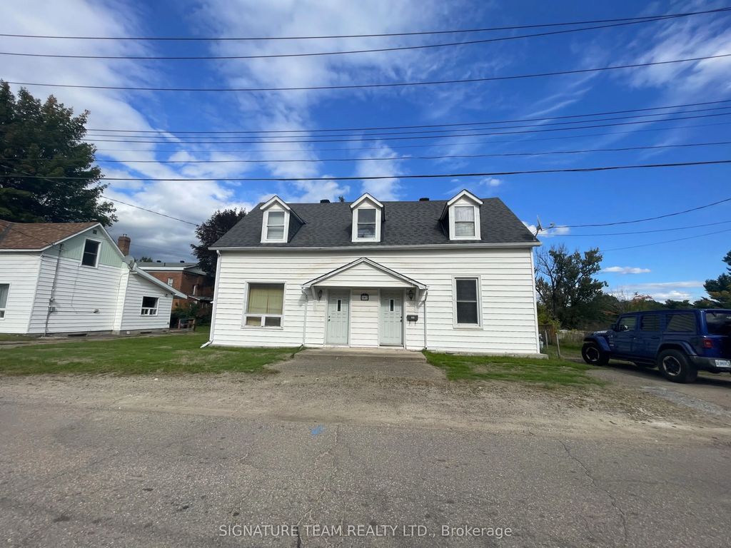 387 Moffat Street, Pembroke
