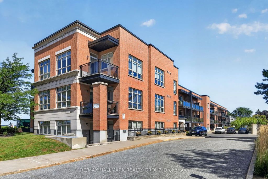 3684 Fallowfield Road 220, Barrhaven