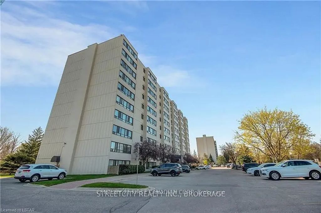 1600 Adelaide Street N 804, London North