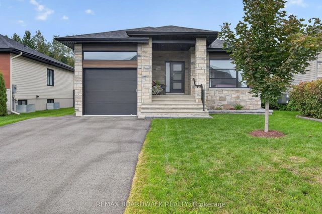 293 Nature Street, Casselman