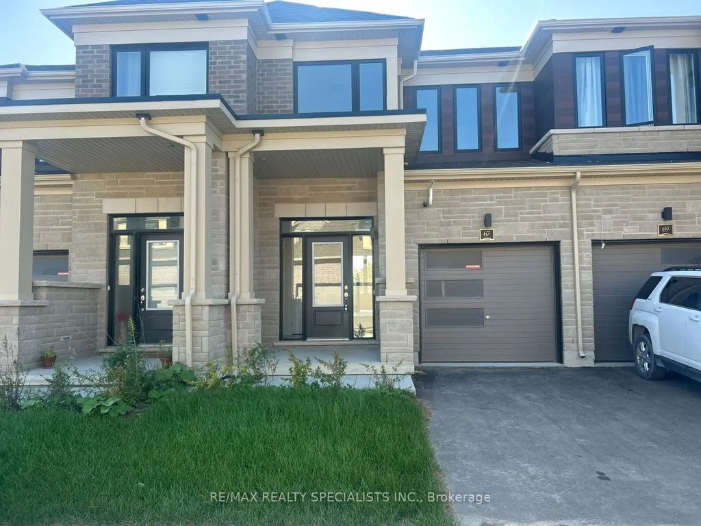 67 Watts Mews, Kawartha Lakes