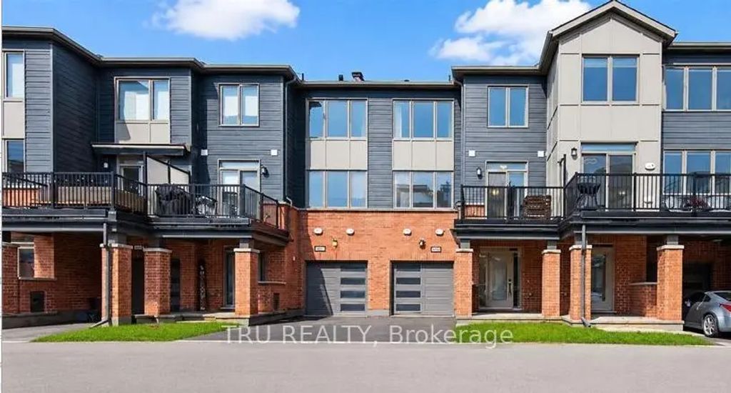805 Kiniw Private, Manor Park - Cardinal Glen and Area