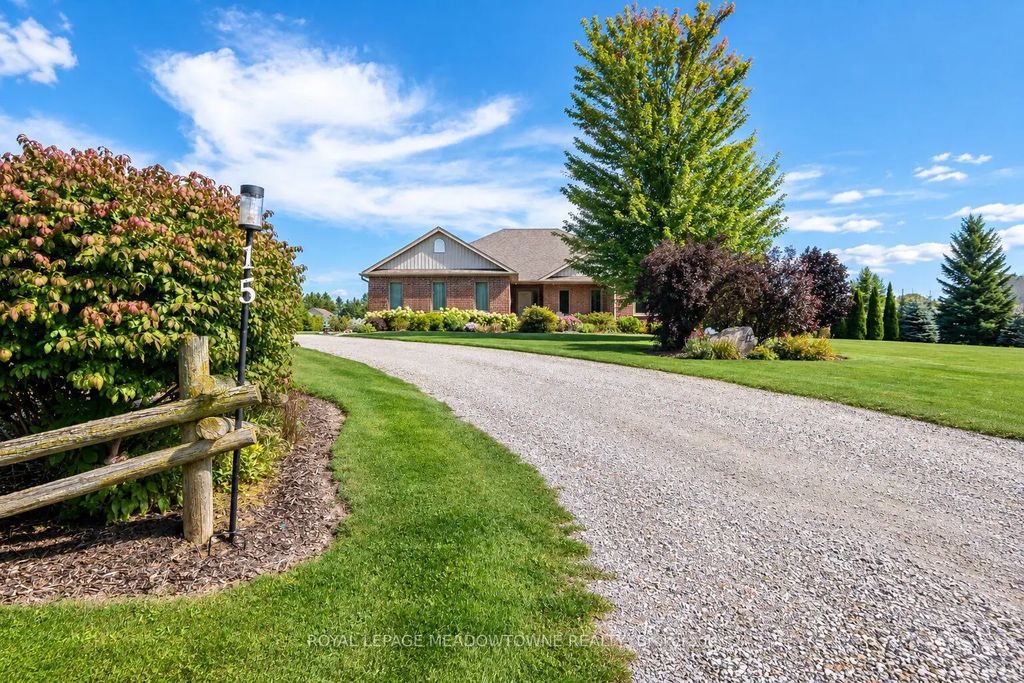 15 Mount Haven Crescent, East Luther Grand Valley