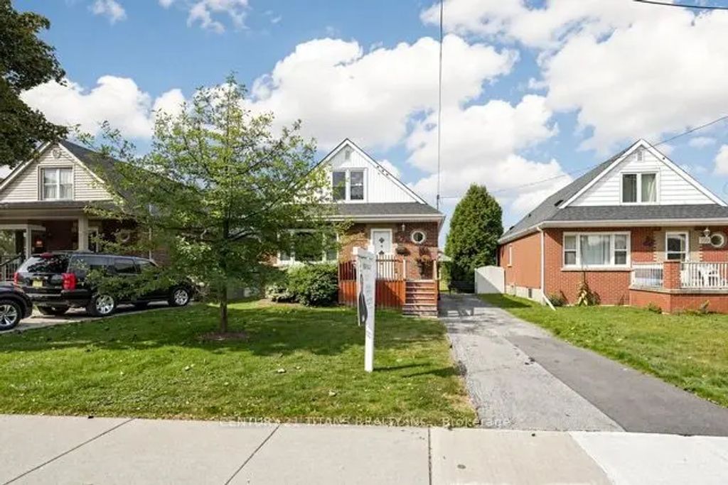 357 East 17th Street, Hamilton