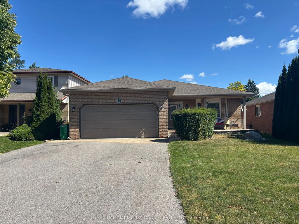 640 Pinewood Drive #upper, Peterborough