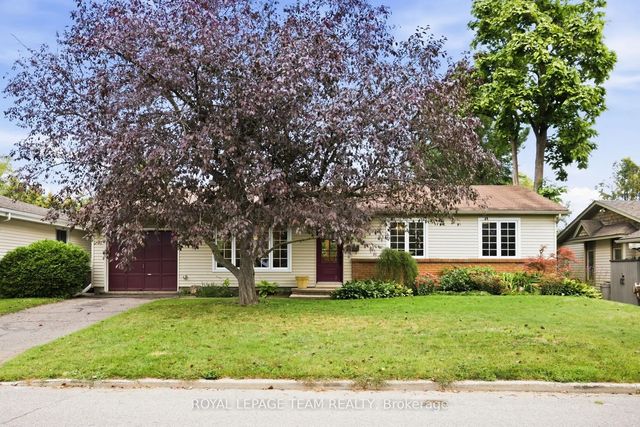1377 Fontenay Crescent, Hunt Club - South Keys and Area