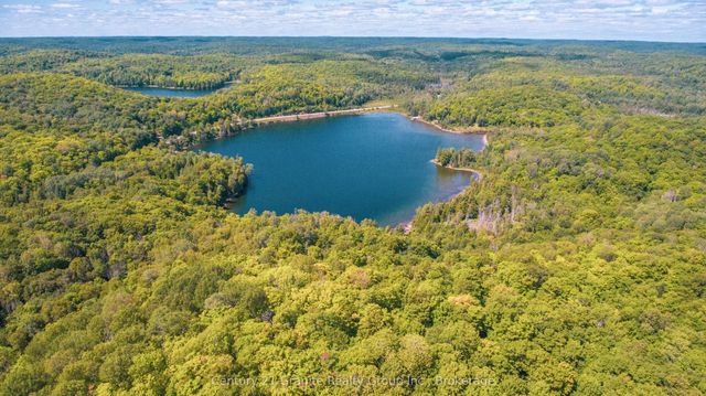 2368 Essonville Line Road, Highlands East
