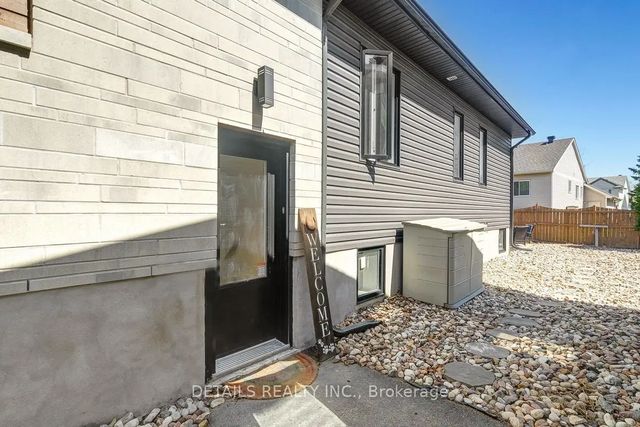 2565 Page Road, Orleans - Convent Glen and Area