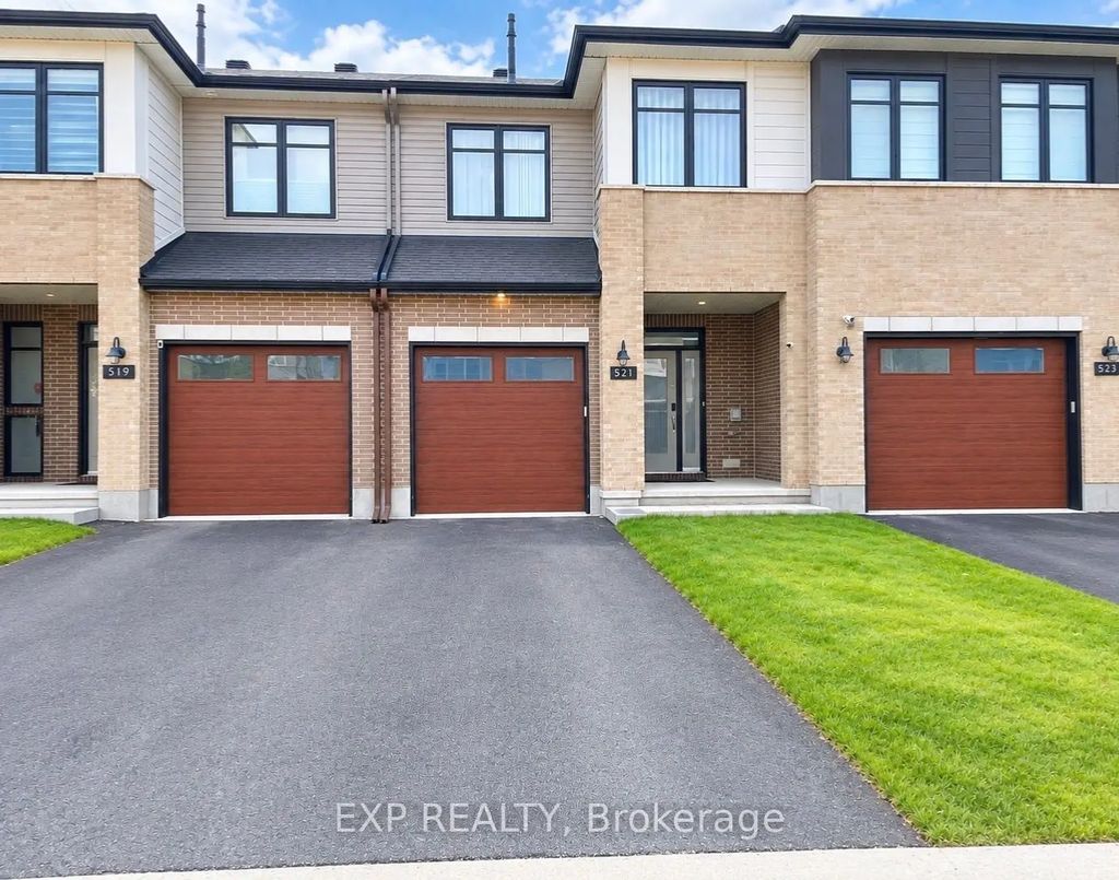 521 Sonmarg Crescent, Barrhaven