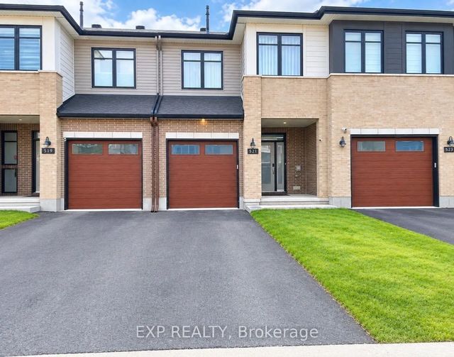 521 Sonmarg Crescent, Barrhaven