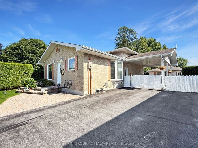 1888 Belvedere Crescent, Cornwall