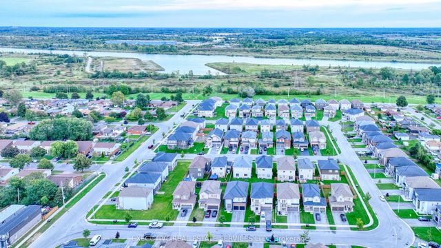 57 Bethune Avenue Upper, Welland