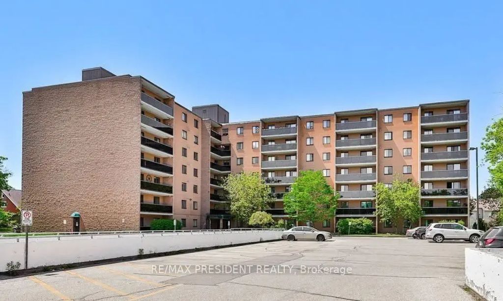 29 West Avenue W 111, Kitchener