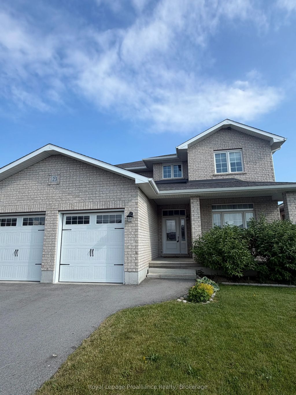 23 Crews Crescent, Quinte West